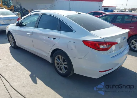 2015 Hyundai Sonata Se z USA, uszkodzony, nr VIN 5NPE24AF7FH090138